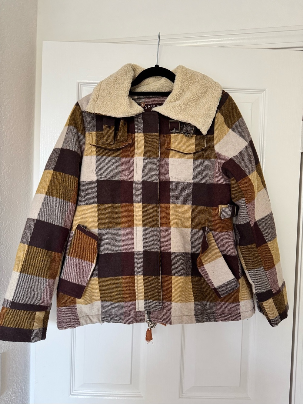 Sessun Plaid Sherpa Lined jacket. Incredible detail. Size S.